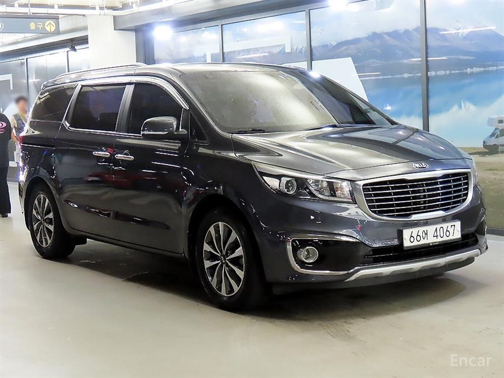 Kia Carnival