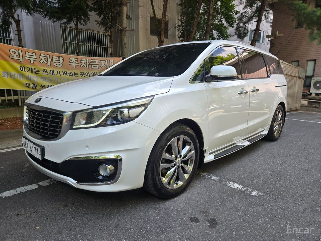 Kia Carnival