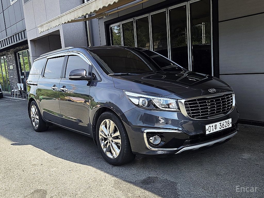 Kia Carnival