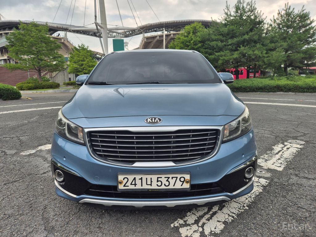 Kia Carnival