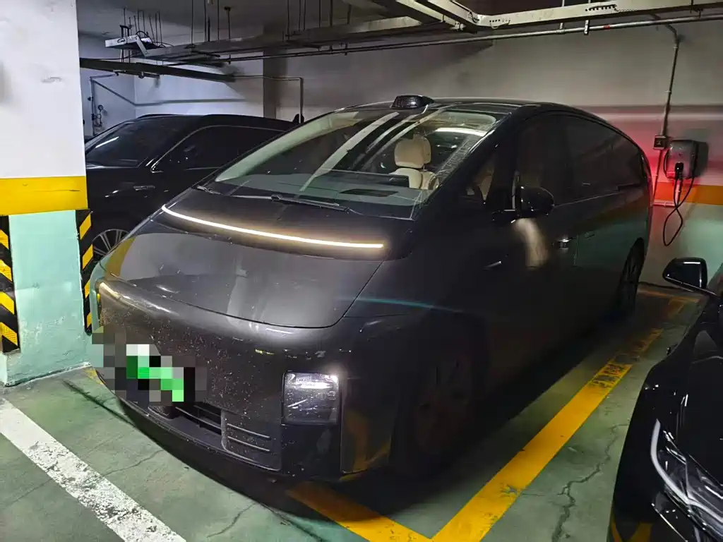 Li Auto MEGA