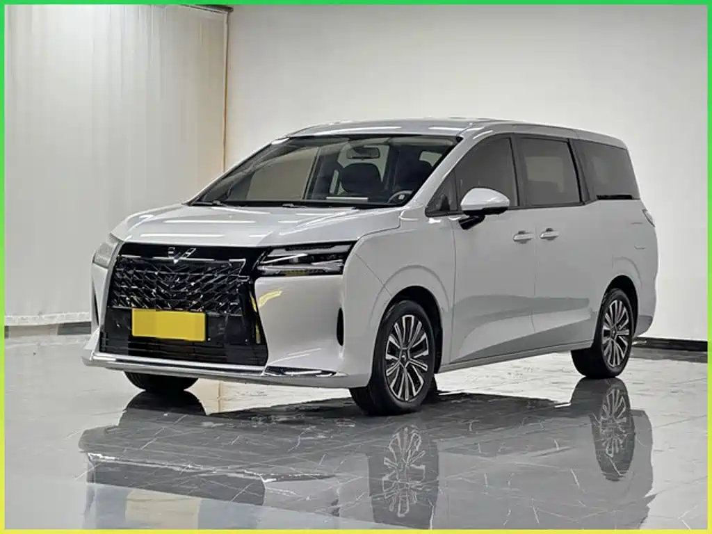 Wuling 730