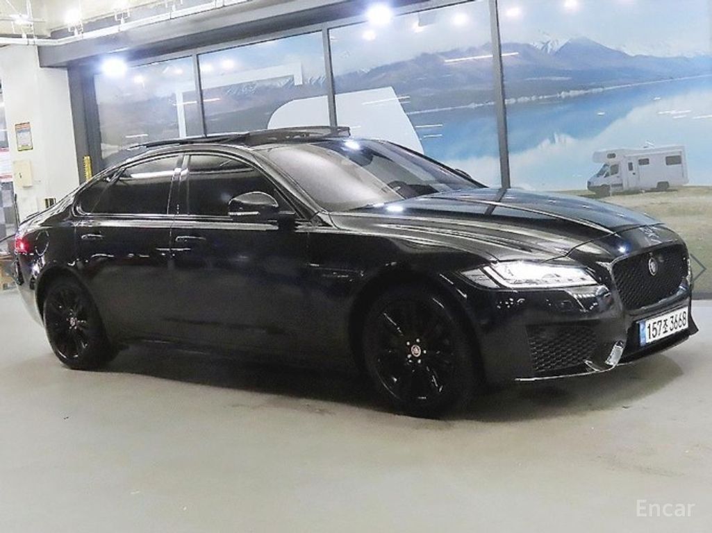 Jaguar XF