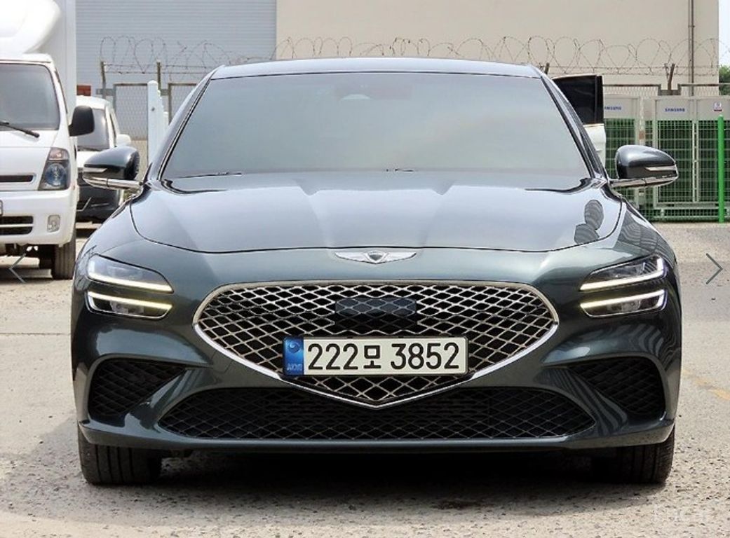 Genesis G70