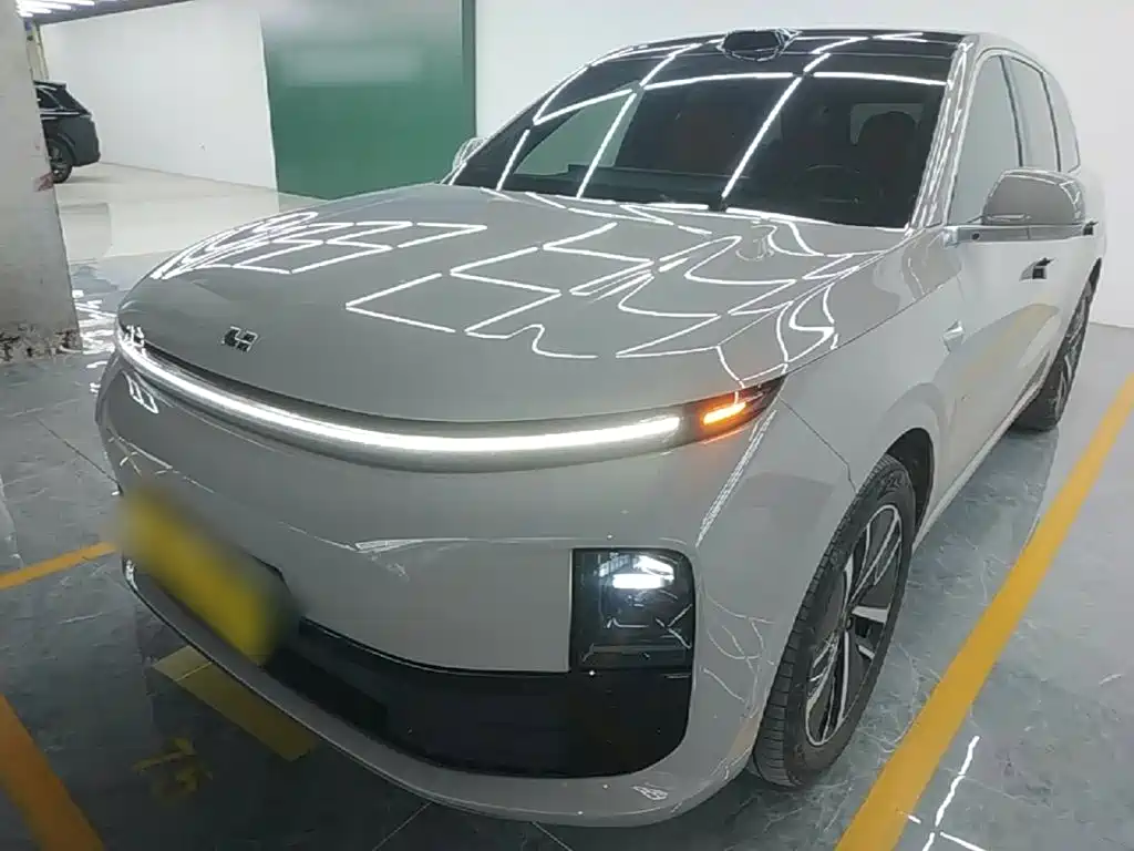 Li Auto L6