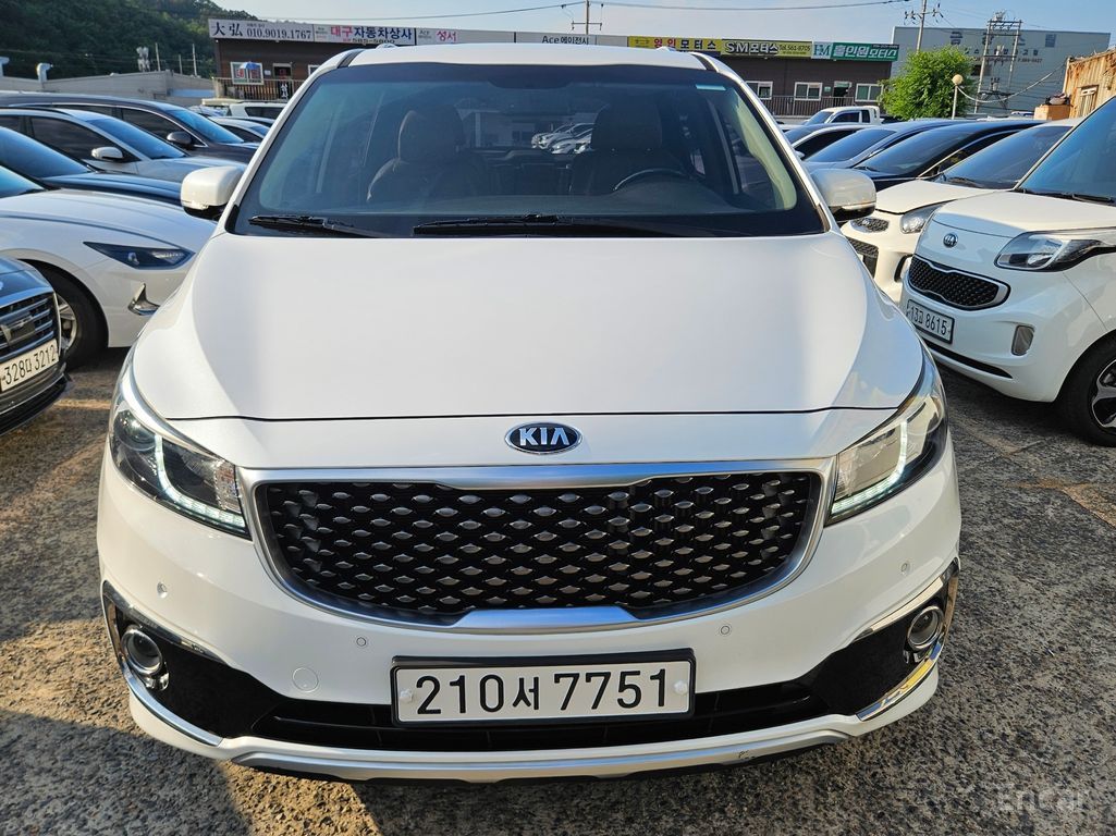 Kia Carnival