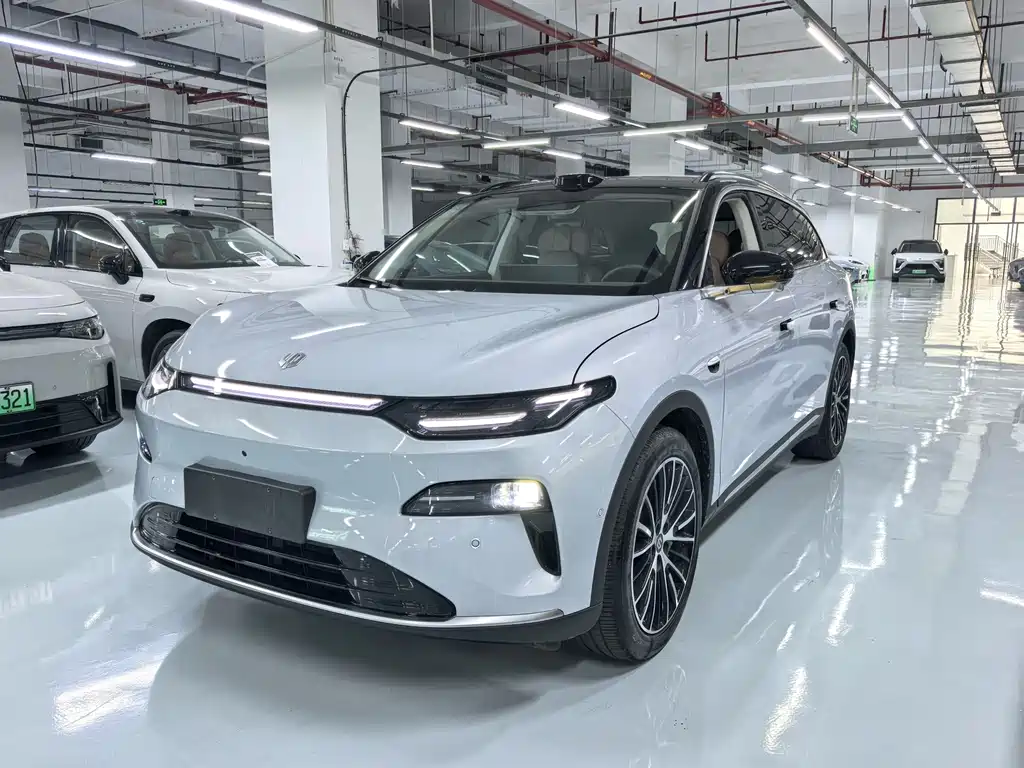 Leapmotor C11