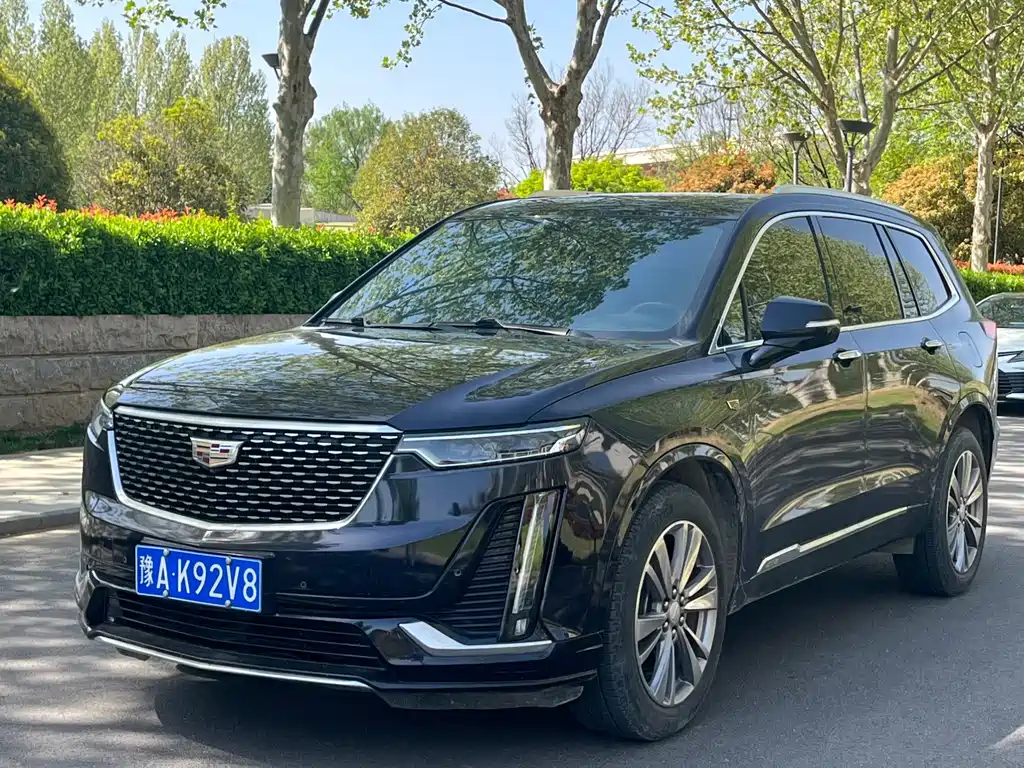 Cadillac XT6