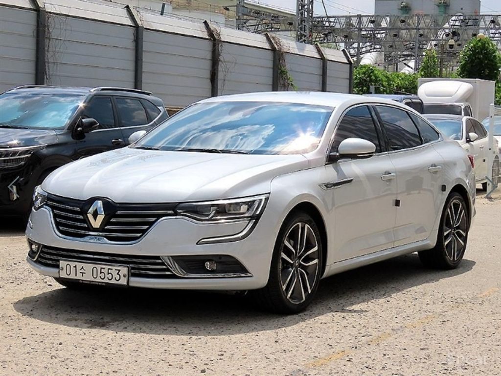 Renault SM6