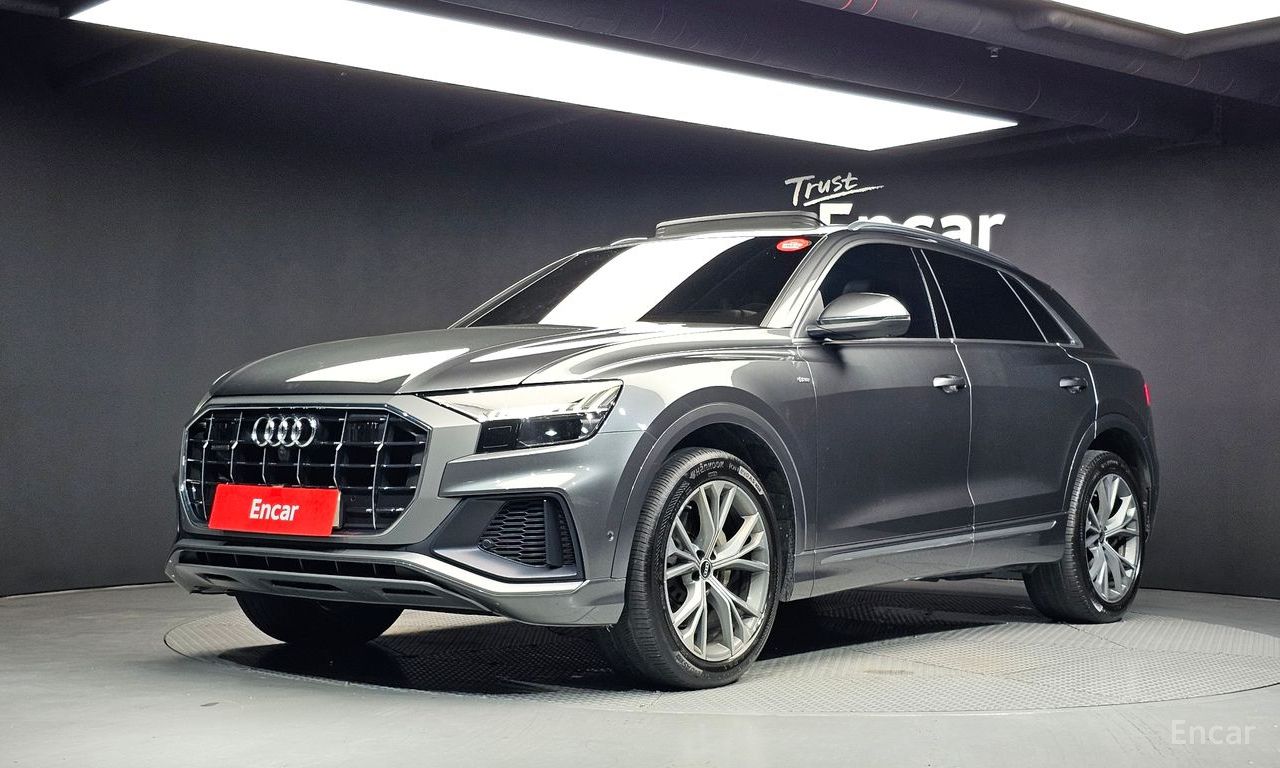 Audi Q8