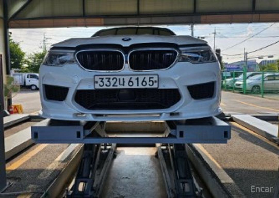 BMW M5