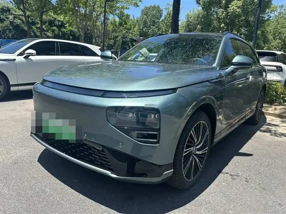 Xpeng G9
