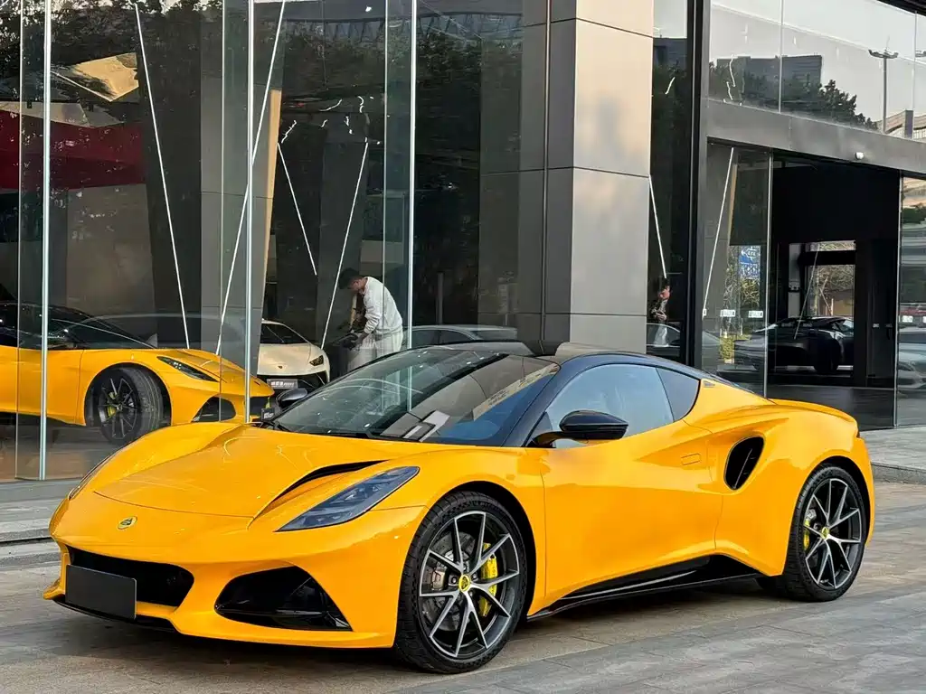 Lotus Emira