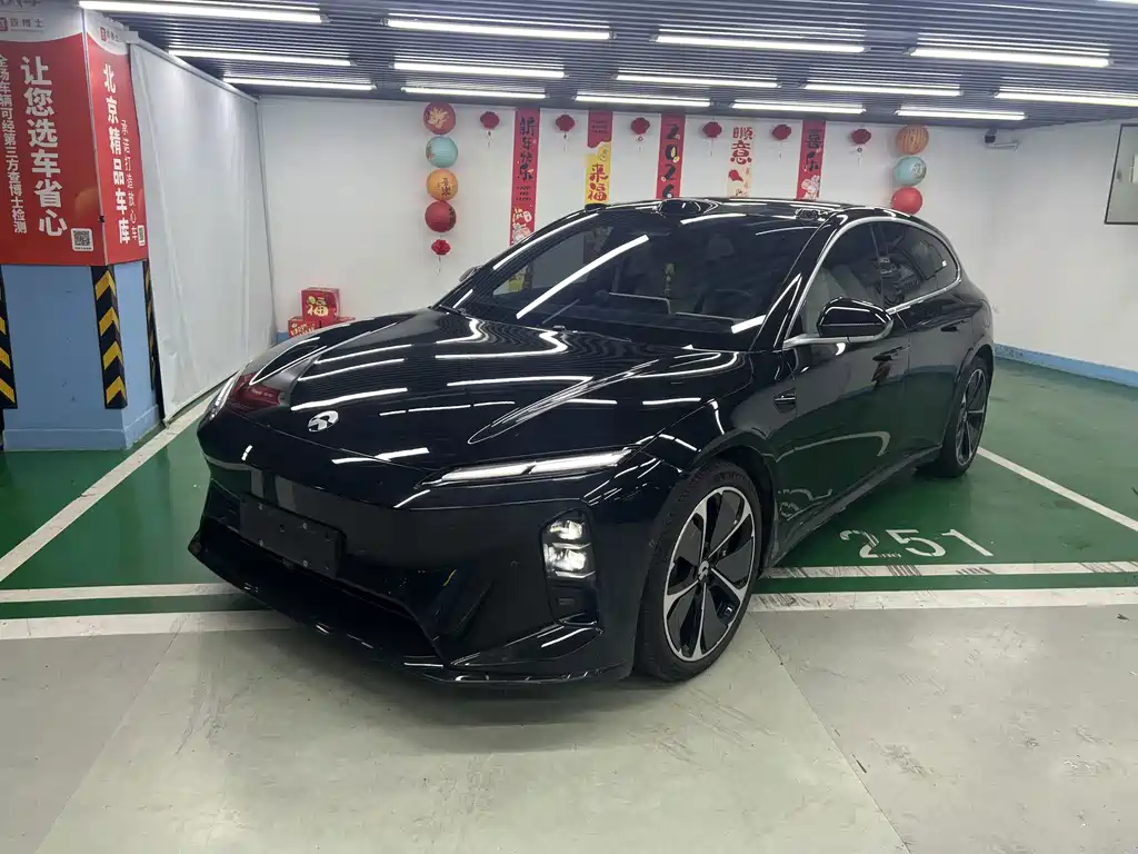 NIO ET5T