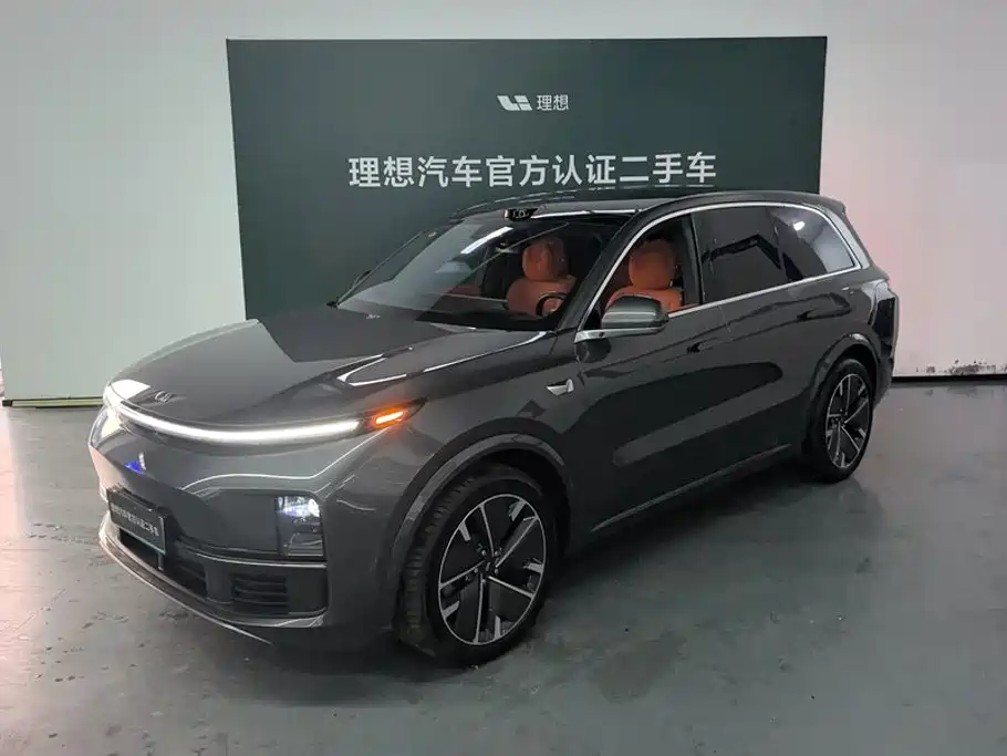 Li Auto L8
