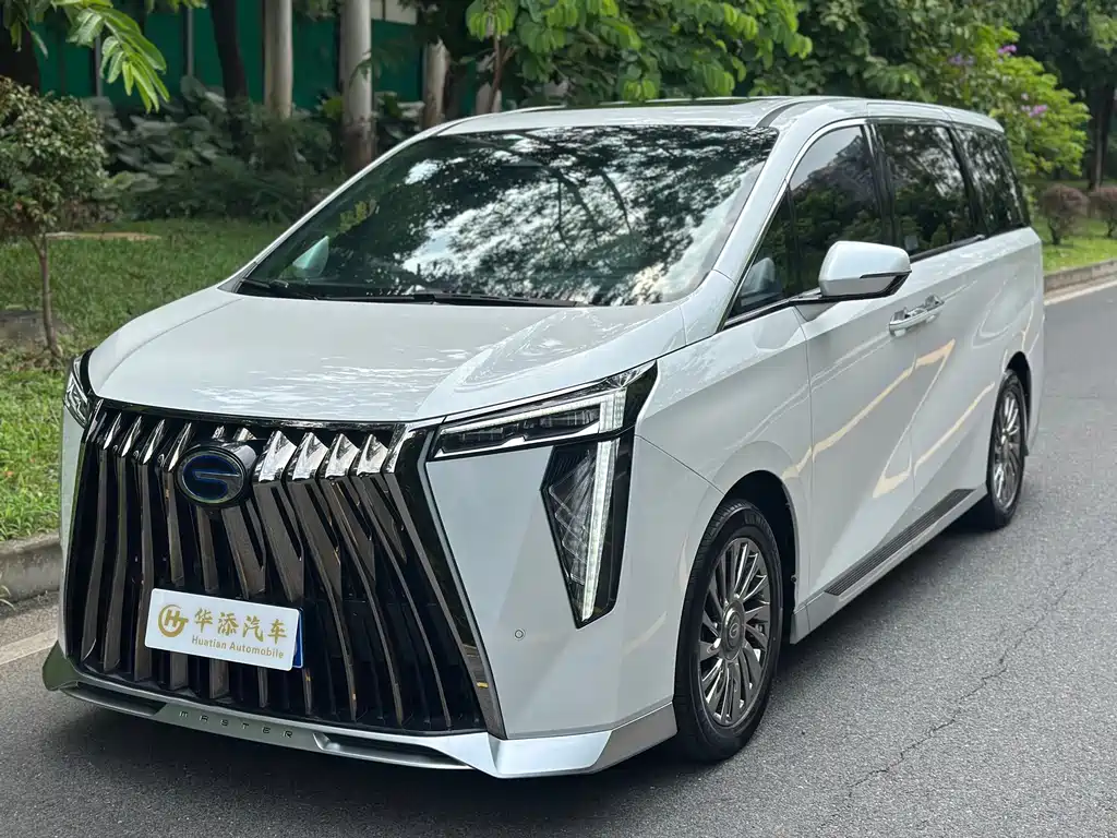 GAC M8