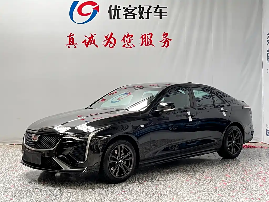 Cadillac CT4