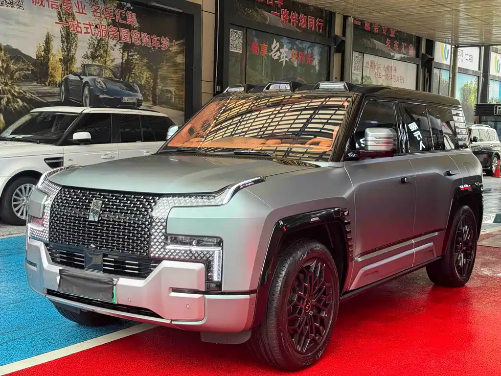 Yangwang U8