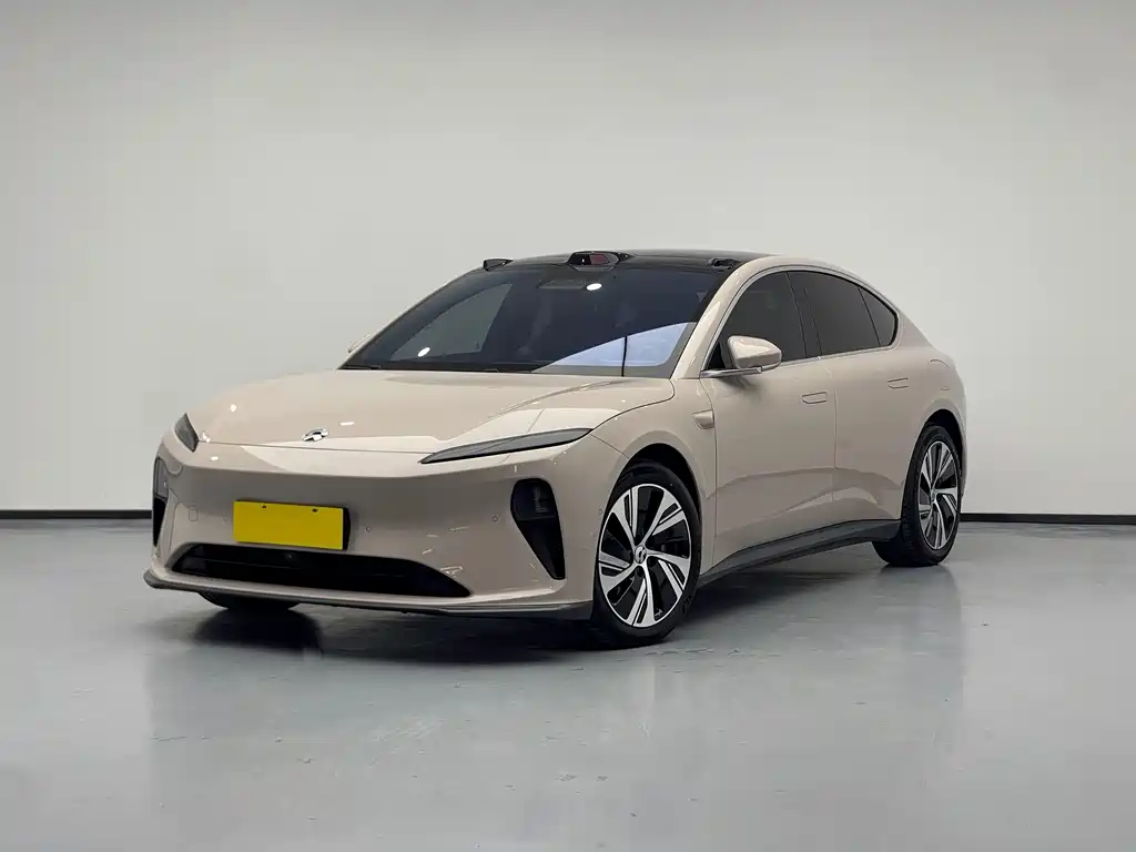 NIO ET5