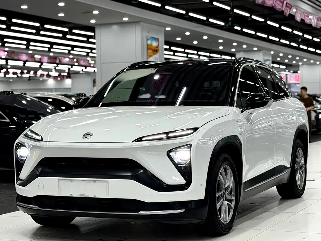 NIO ES6