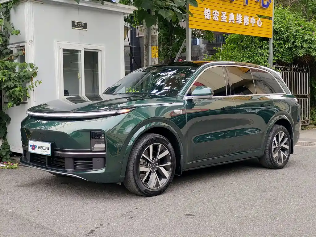 Li Auto L8