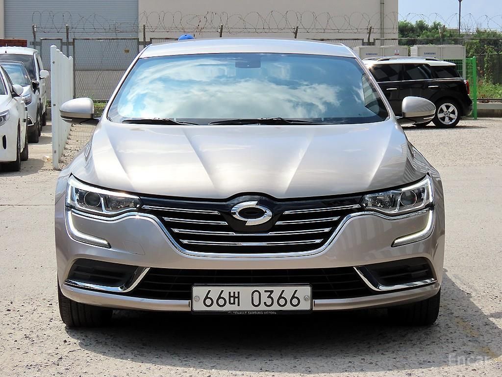 Renault SM6