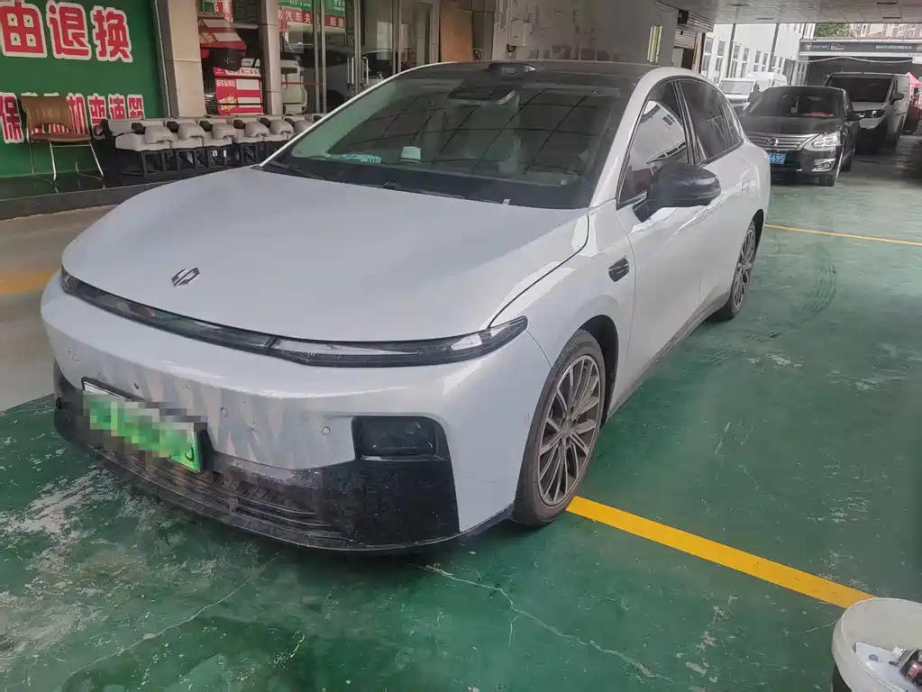 Leapmotor B01