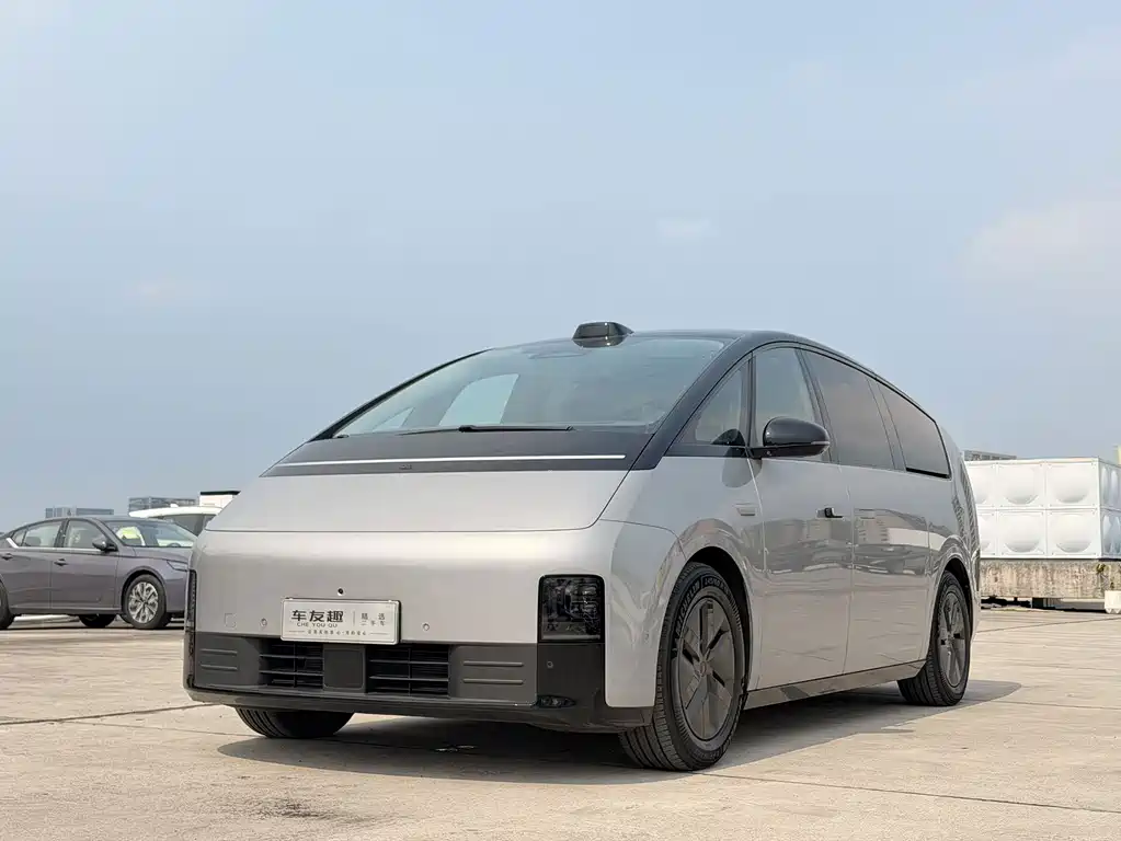 Li Auto MEGA