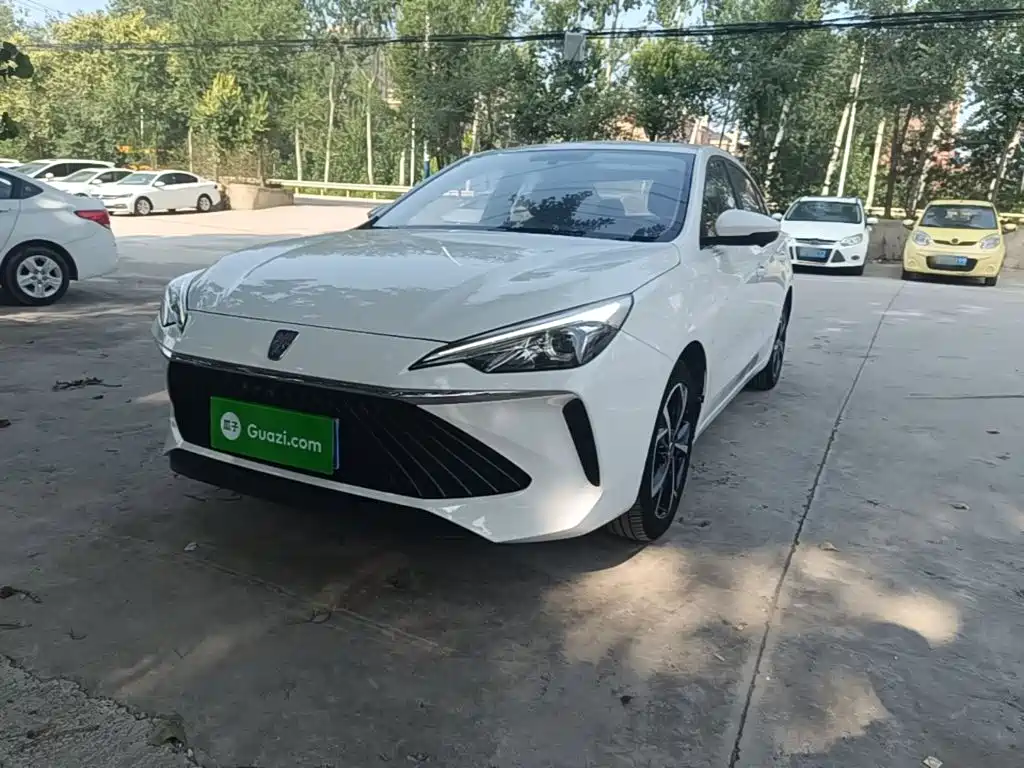 Roewe i5