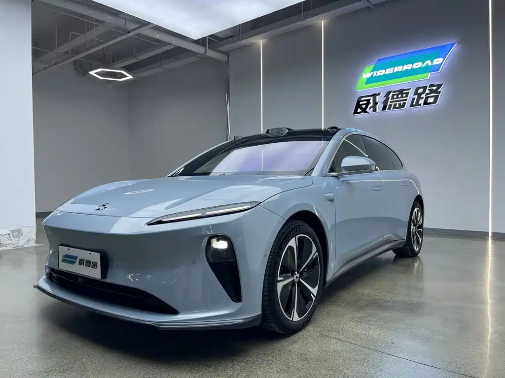 NIO ET5T