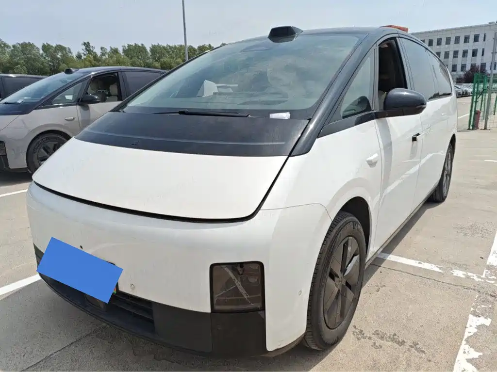 Li Auto MEGA
