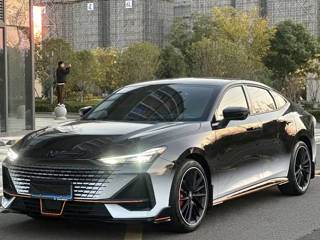 Changan UNI-V