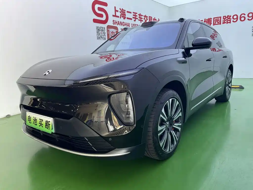 NIO ES8