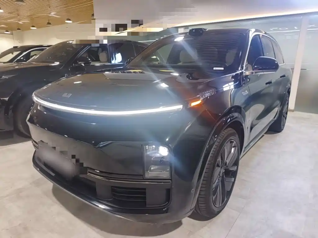 Li Auto L8
