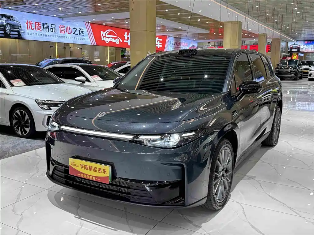Leapmotor C10