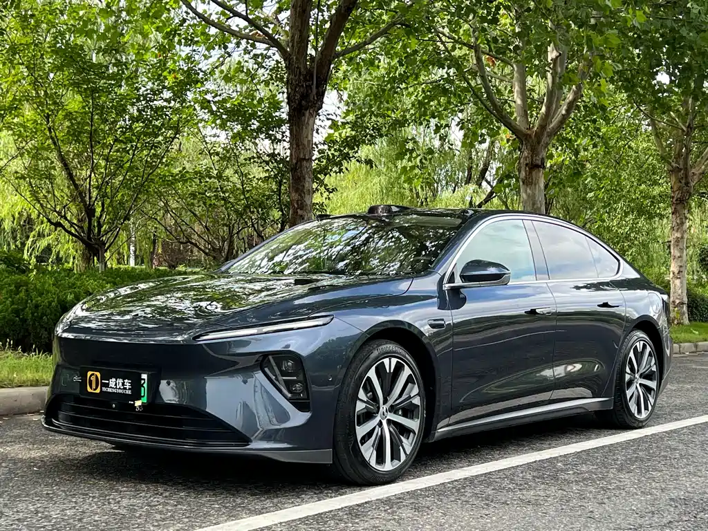 NIO ET7