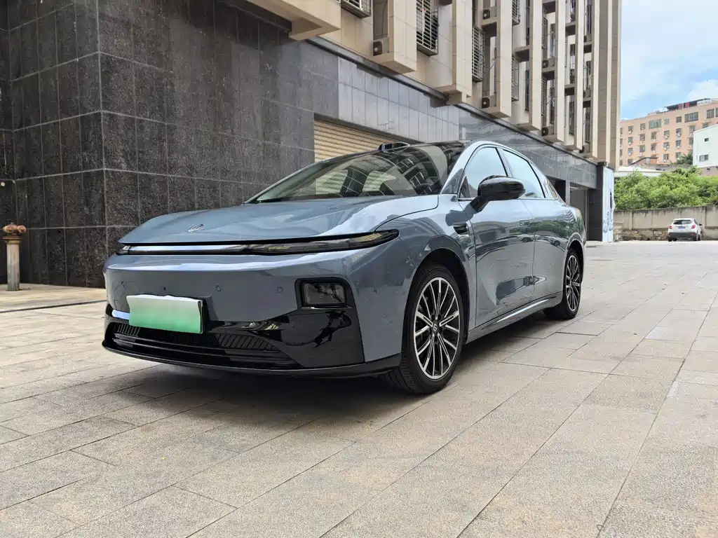 Leapmotor B01
