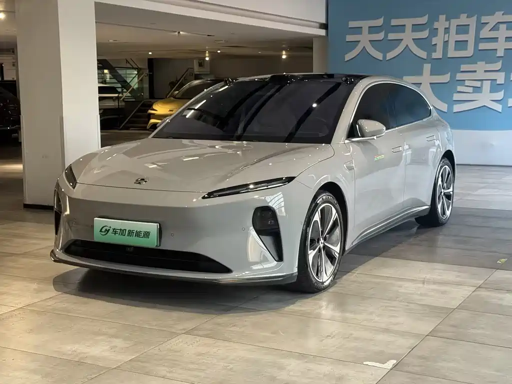 NIO ET5T