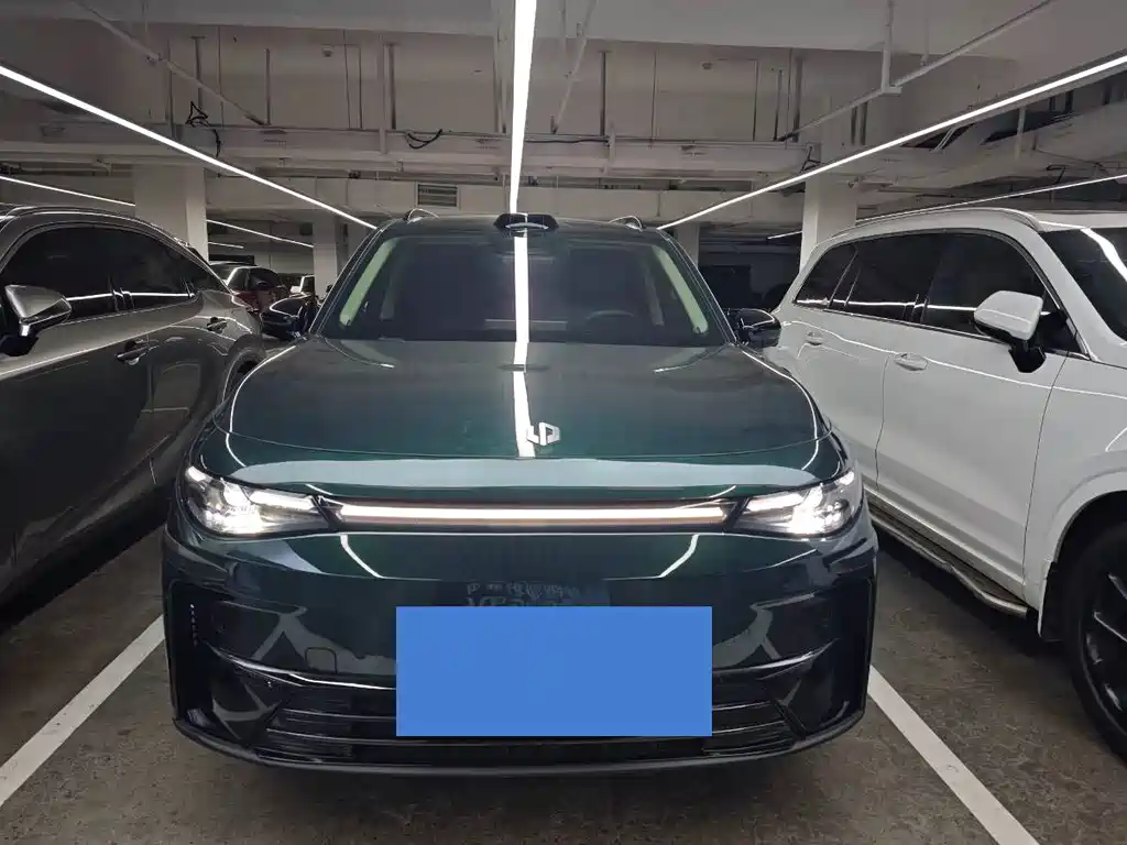 Leapmotor C16