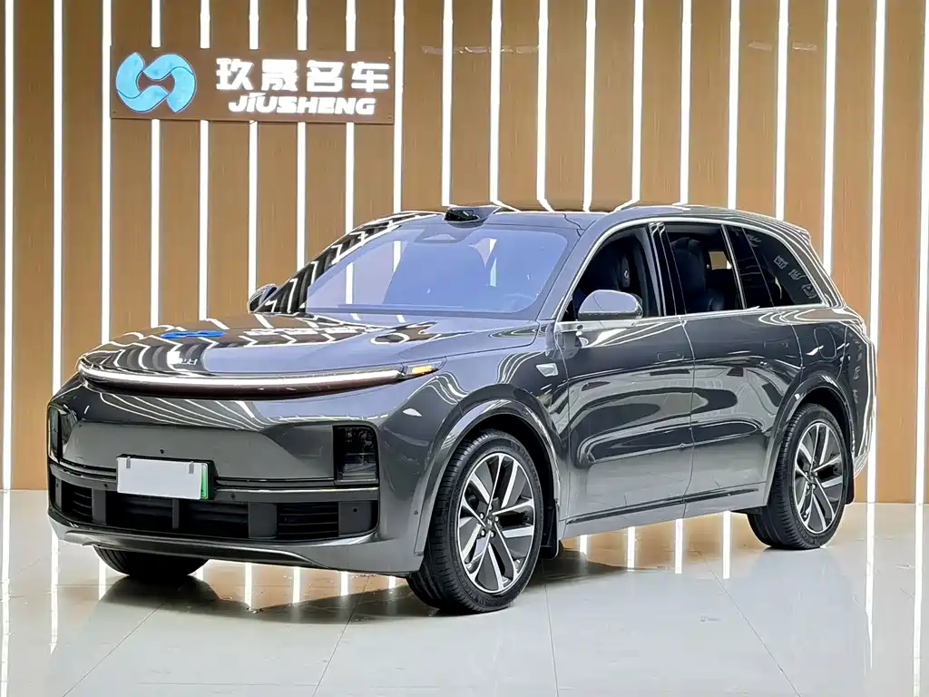 Li Auto L8