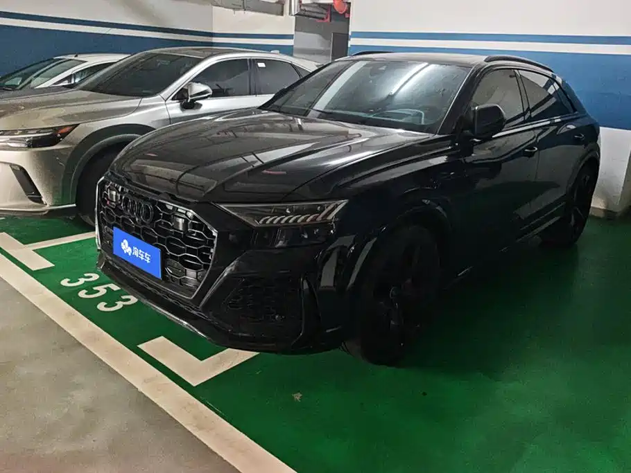 Audi RS Q8