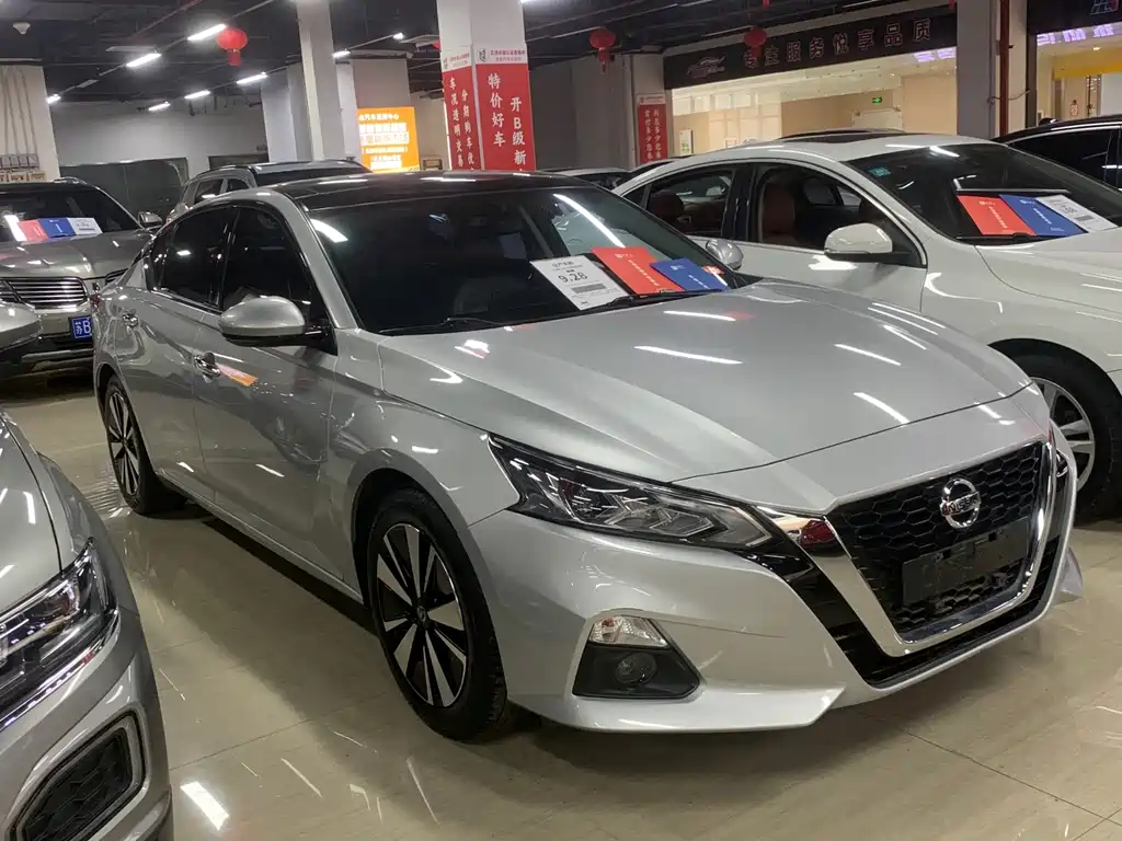 Nissan Altima