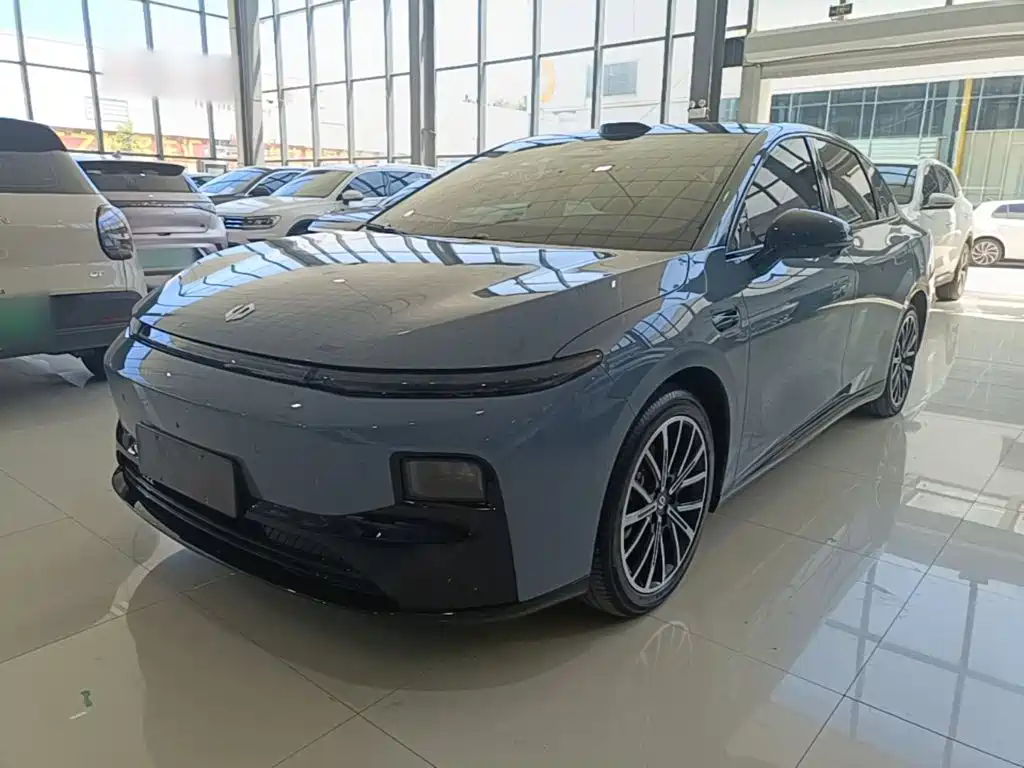 Leapmotor B01