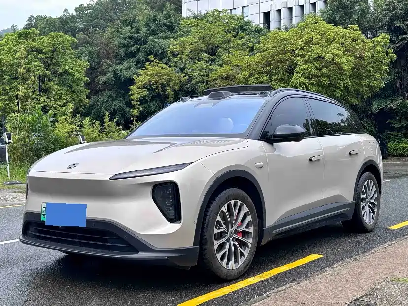 NIO ES6