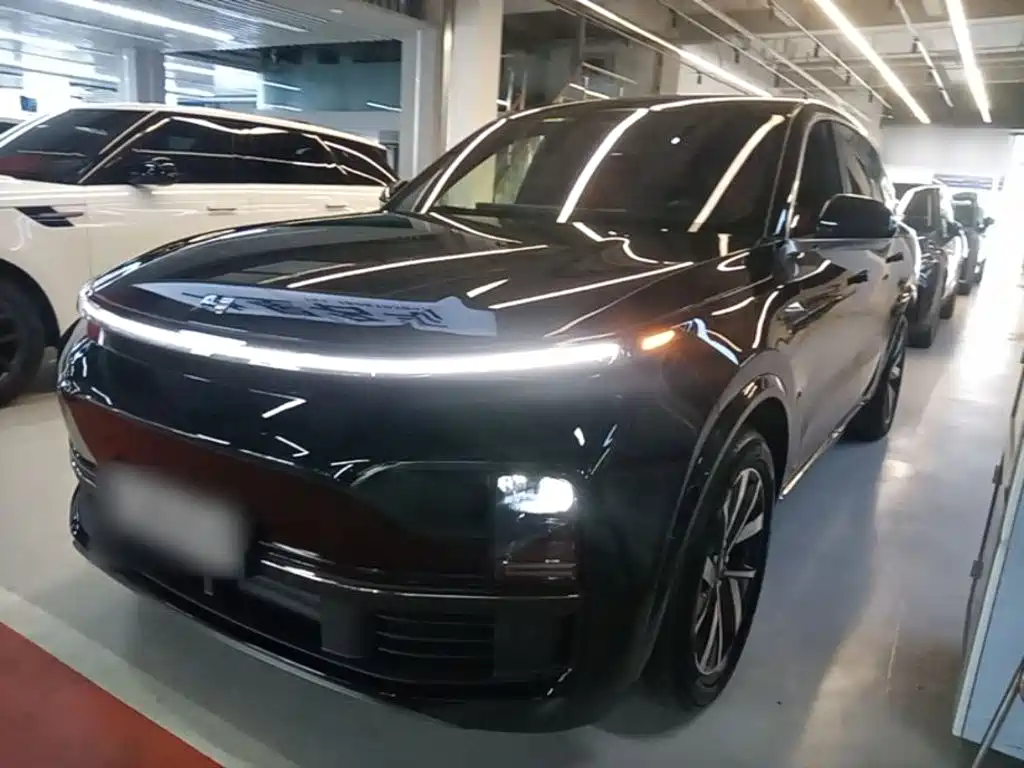 Li Auto L8