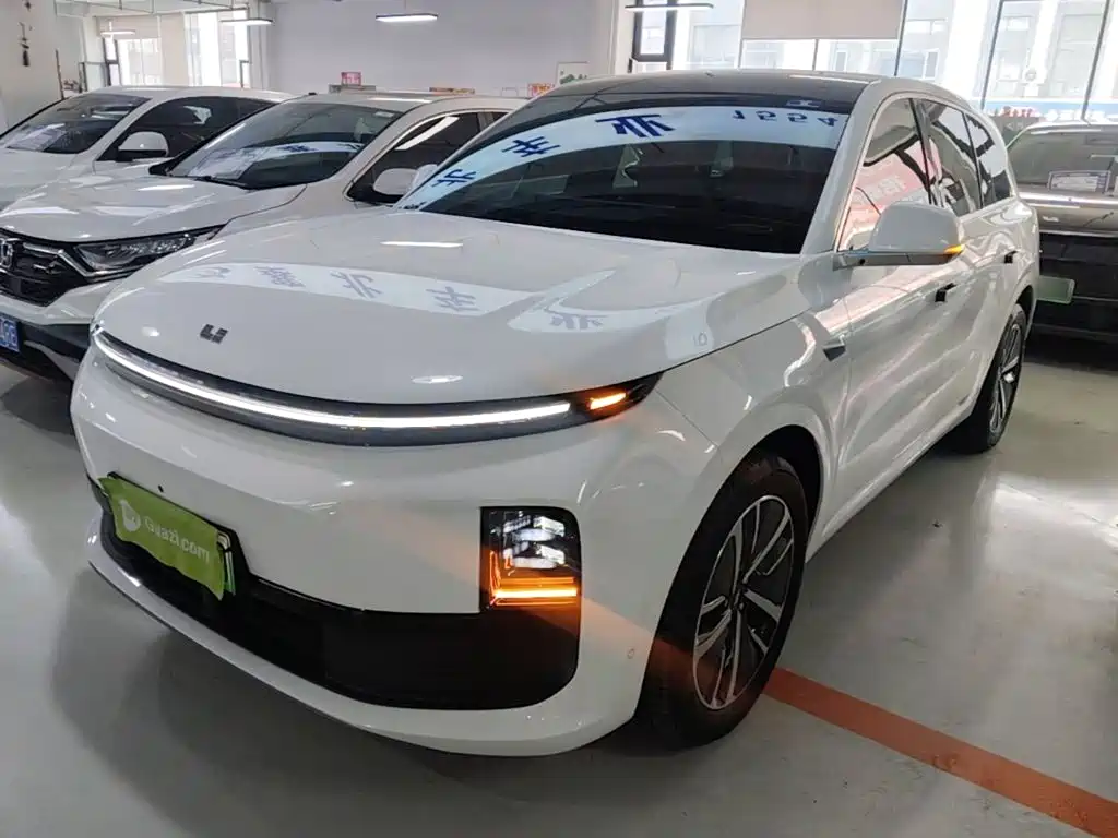 Li Auto L6