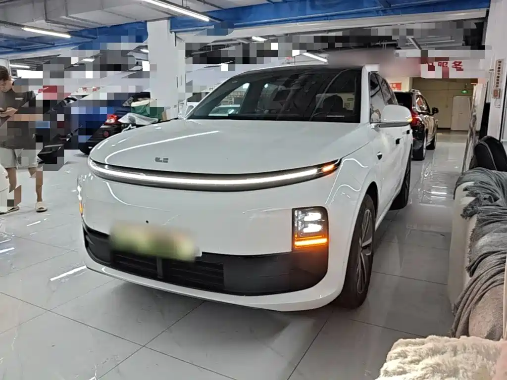 Li Auto L6