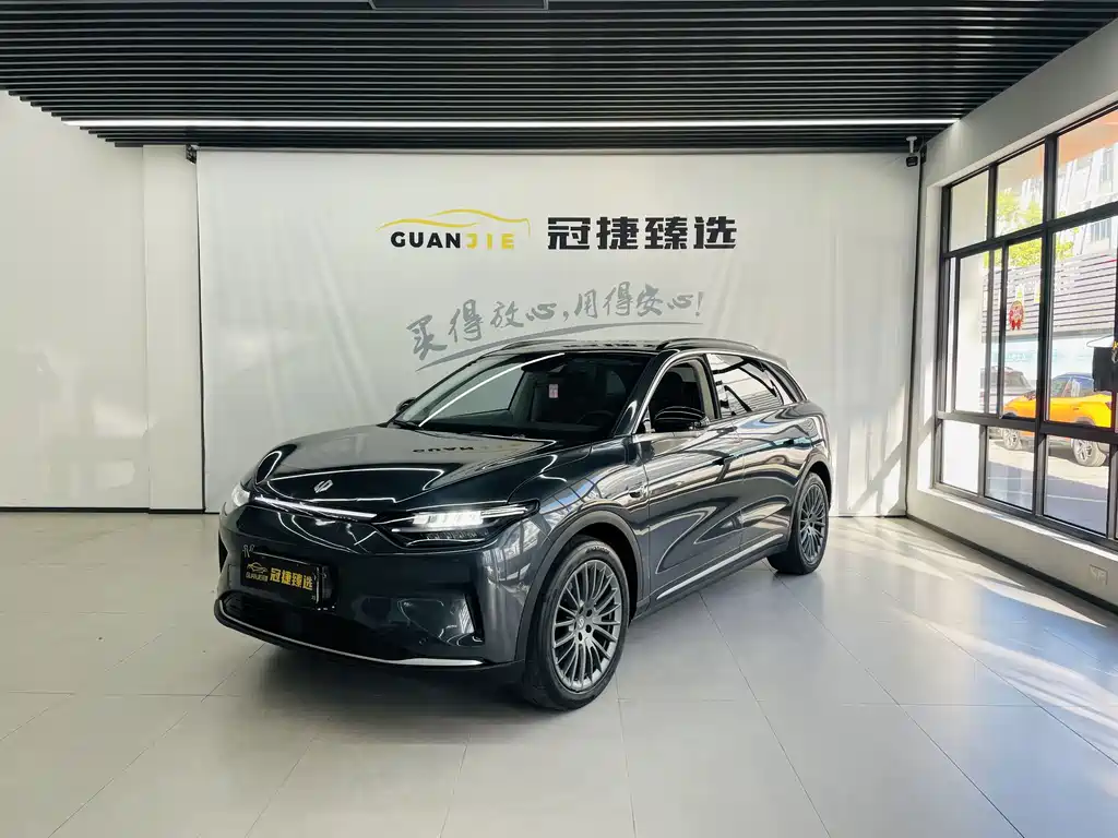 Leapmotor C11