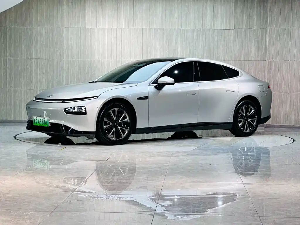 Xpeng P7