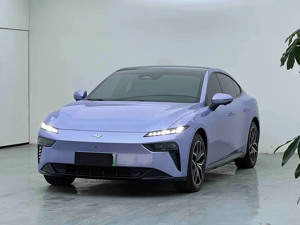 Dongfeng eπ007